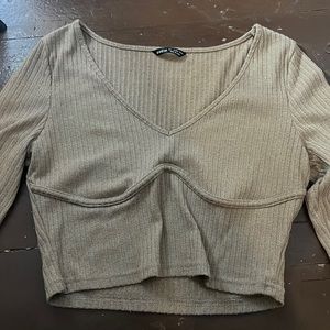 Brown long sleeve crop